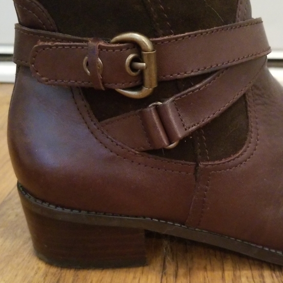 St John's Bay Brown Leather Boots - Picture 5 of 5